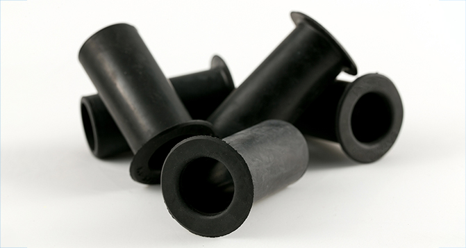 Phenomena such as redness, blurriness, and discoloration of rubber products and their solutions